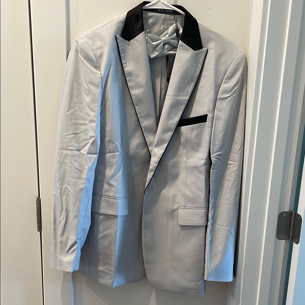 Ween Charm Gray Blazer with Black Accents